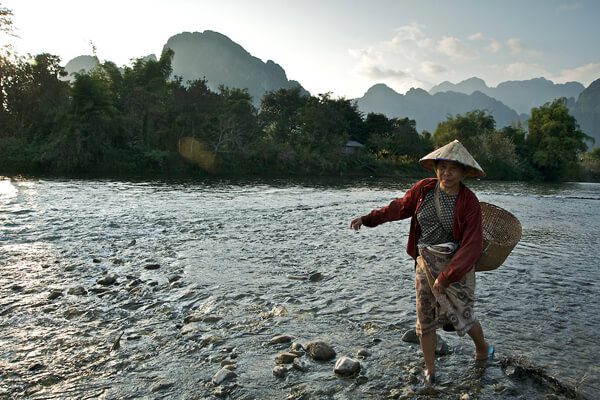 Nam-Song-River, Visit to Laos 