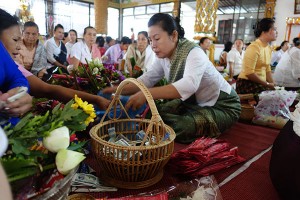 Haw Khao Padap Din Festival