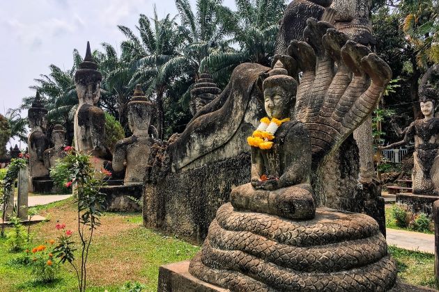 buddhism in laos