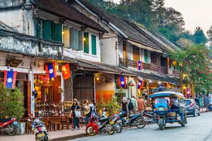 honeymoon in Luang Prabang