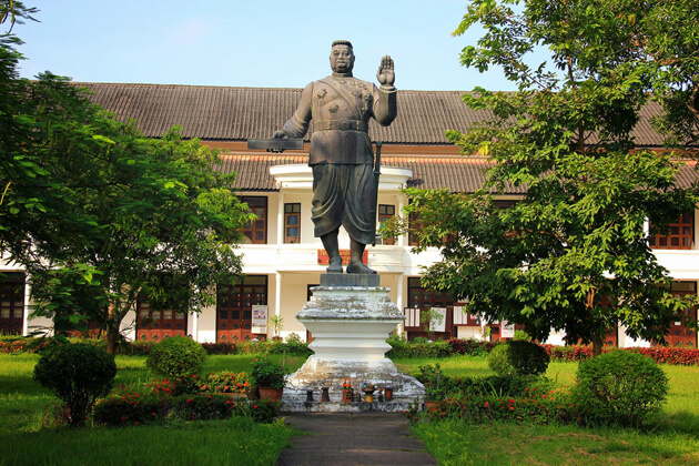luang-prabang-royal-palace-lao-tours