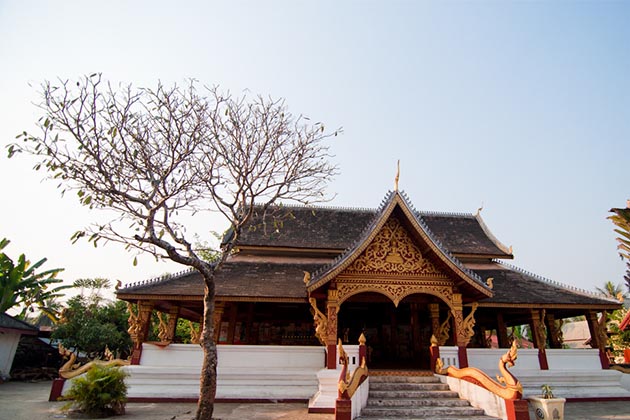 wat manorom the Ancient Beauty of Luang Prabang