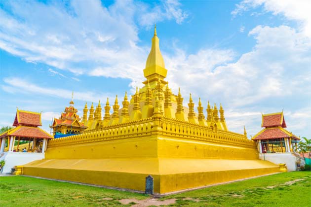 pha that luang, Laos local tours pha that luang, Laos local tours