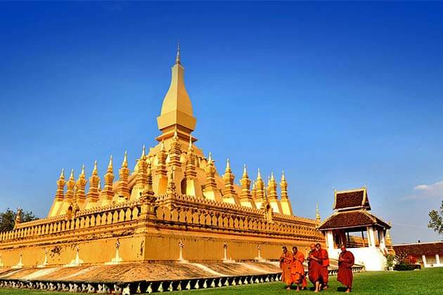 Pha that Luang Vientiane, Laos tour
