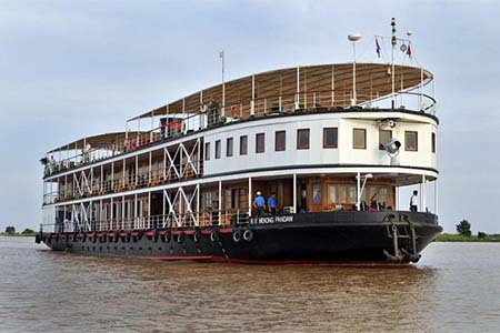 boat cruise in Mekong river, Laos