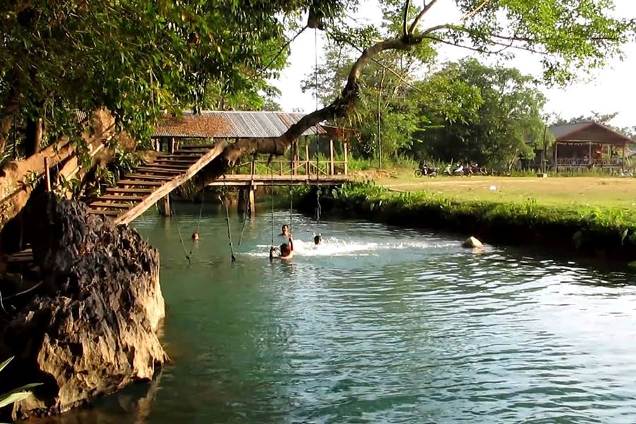 Blue Lagoon in Vang Vieng in Laos