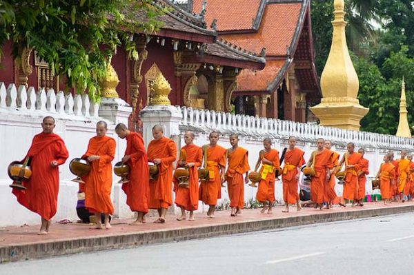 Alm Giving Ceremony in Laos, Vientiane Tours