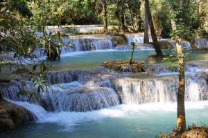 Amazing view of the Kuang Si waterfall - Laos tour