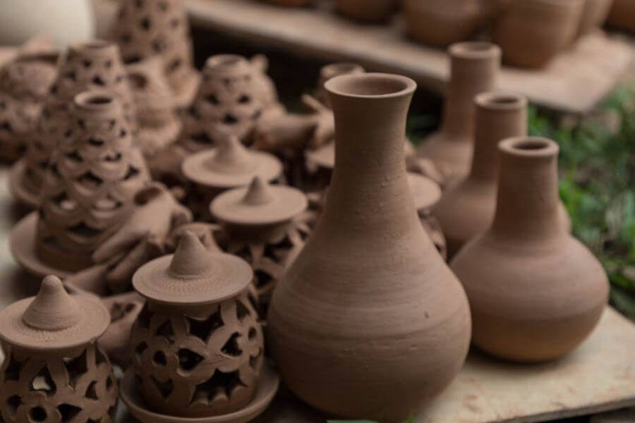 Laos traditional pottery - Laos tour packages