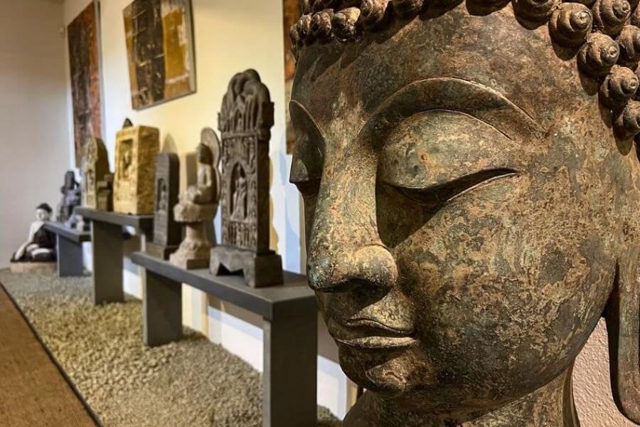 Buddha statue - Laos tour