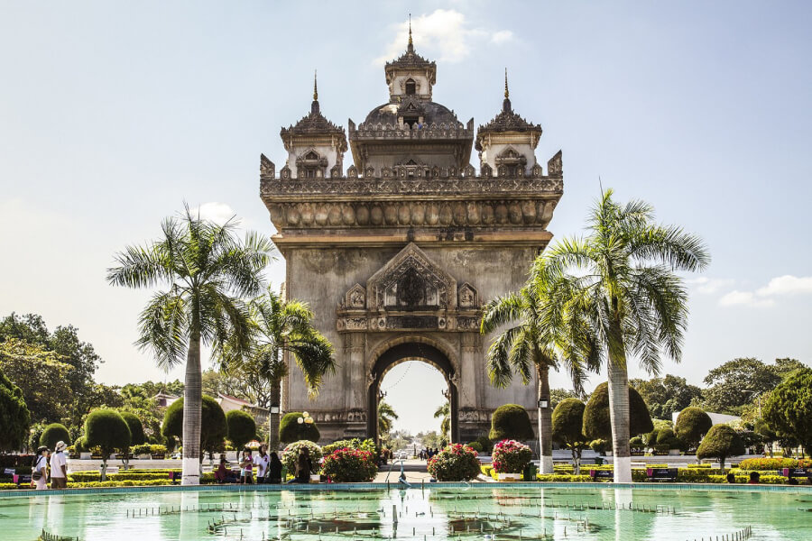 Patuxay Monument Nearby Landmarks 