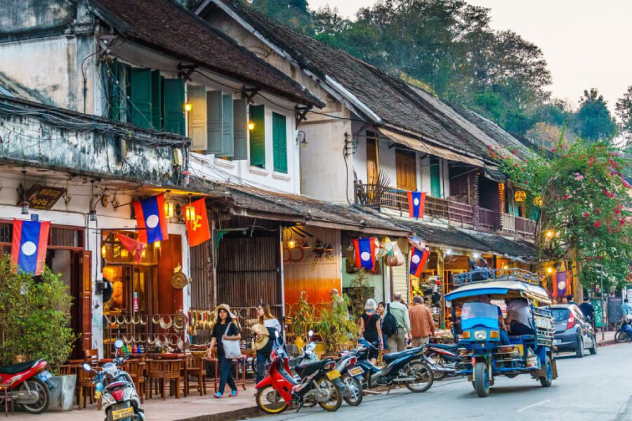 A Day in the Life: An Itinerary for Immersing Yourself in the Old Quarter Luang Prabang